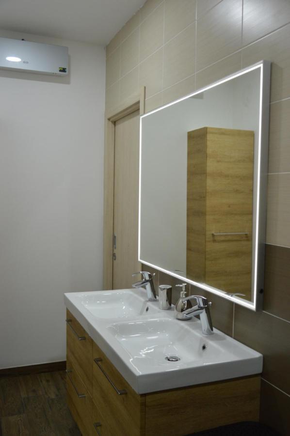 Apartment Kancler โนวาโกริคา ภายนอก รูปภาพ