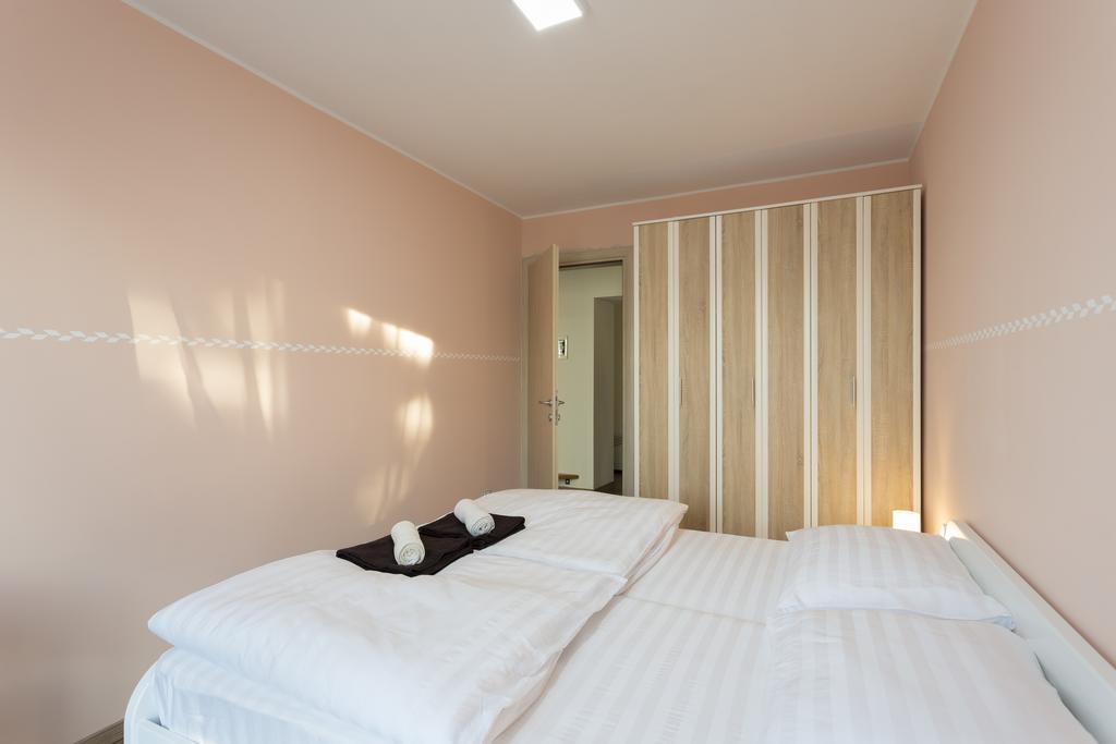 Apartment Kancler โนวาโกริคา ภายนอก รูปภาพ