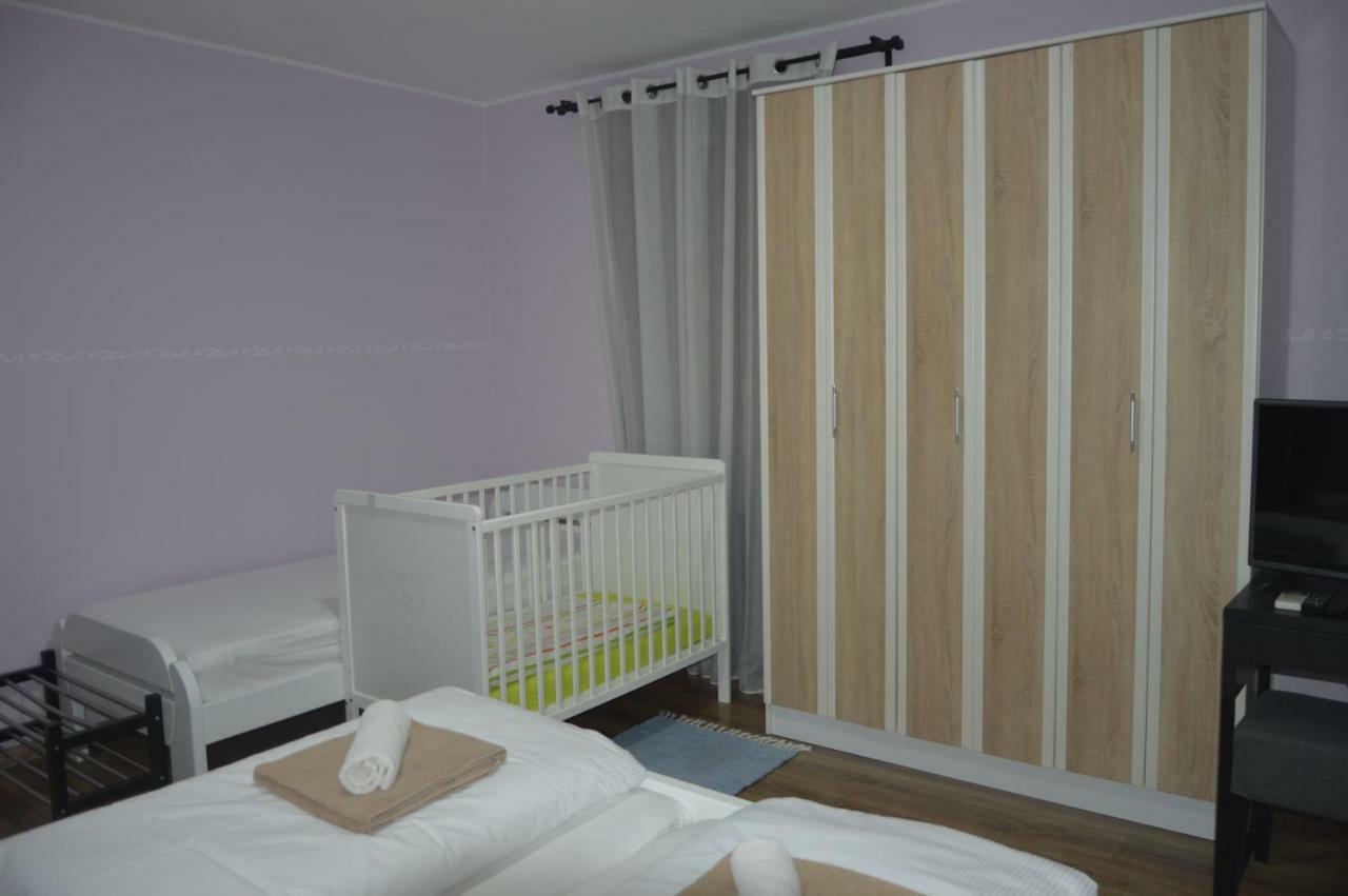 Apartment Kancler โนวาโกริคา ภายนอก รูปภาพ